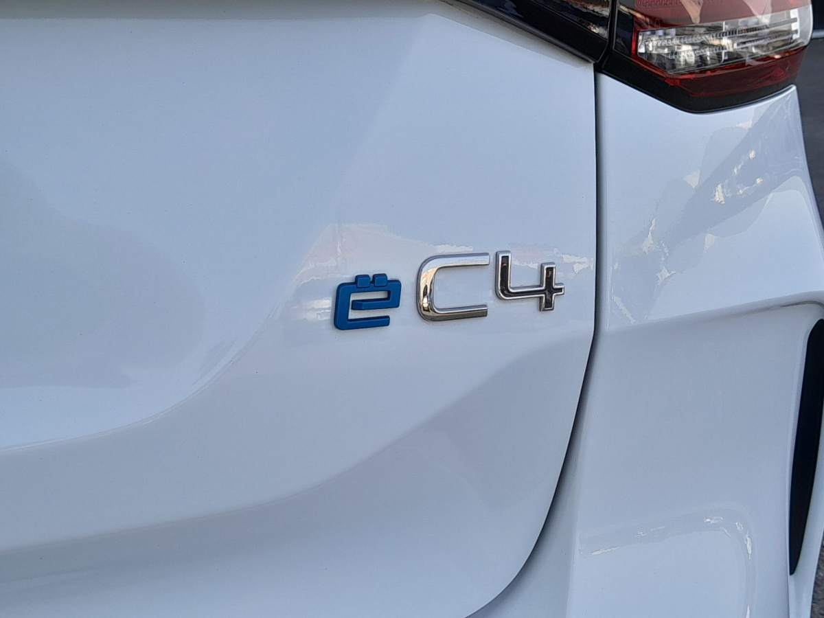 Citroën Ë-C4 (3)