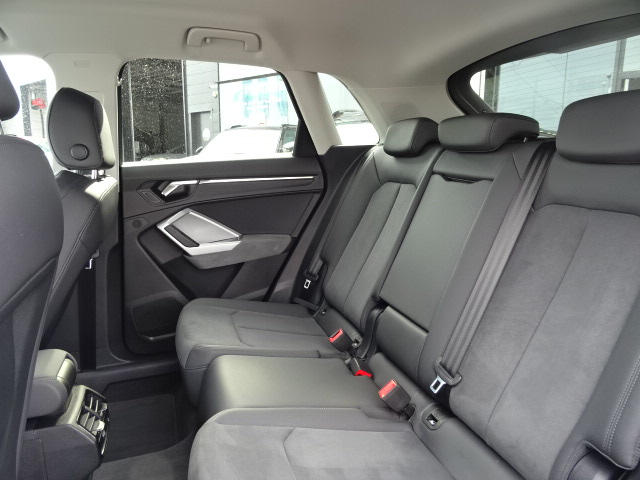 Audi Q3 (2)