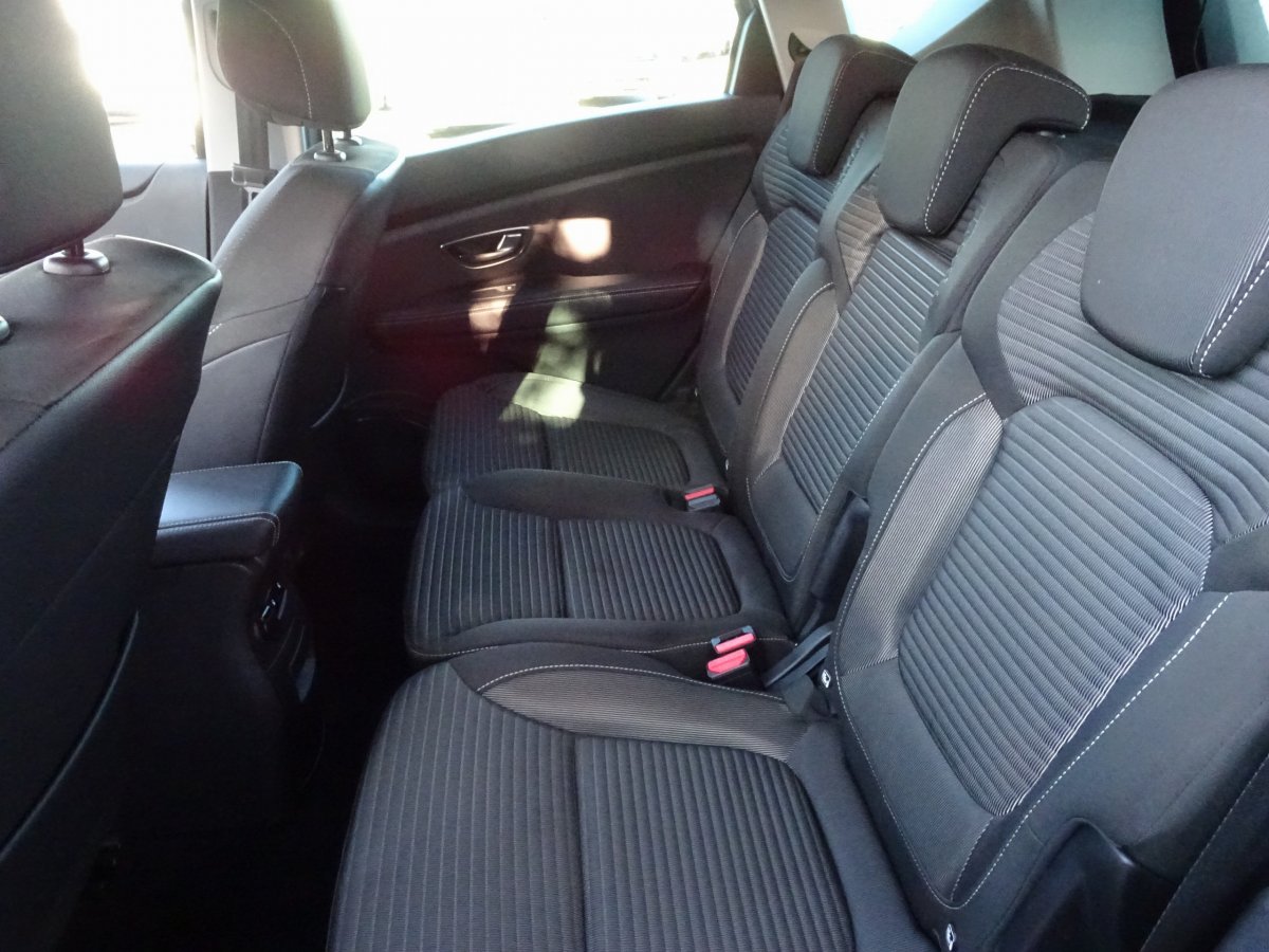 Renault Scénic (4)