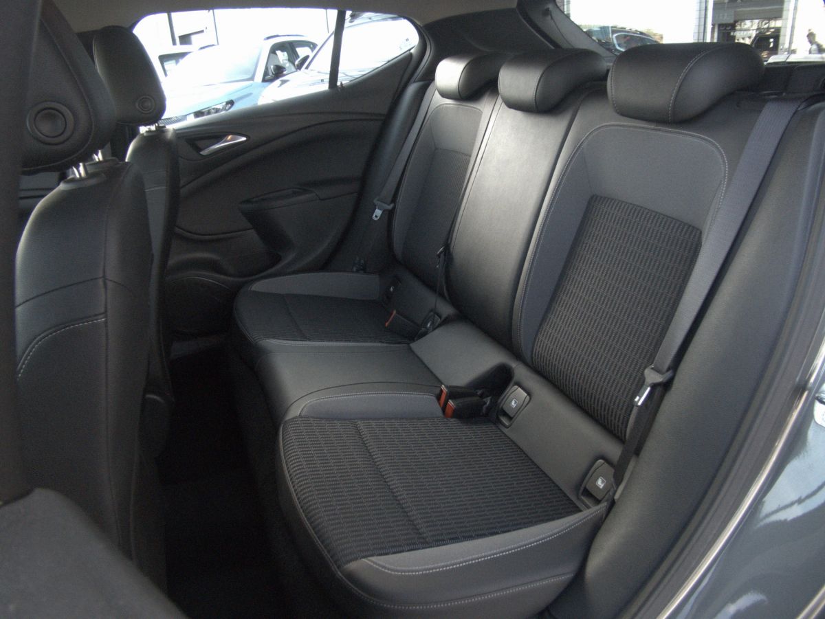 Opel Astra (5)