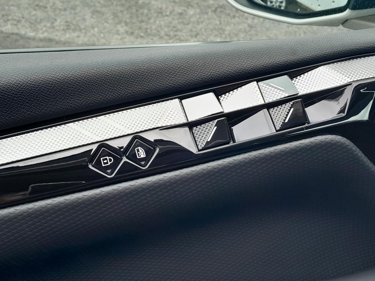 Ds DS 4 (2)