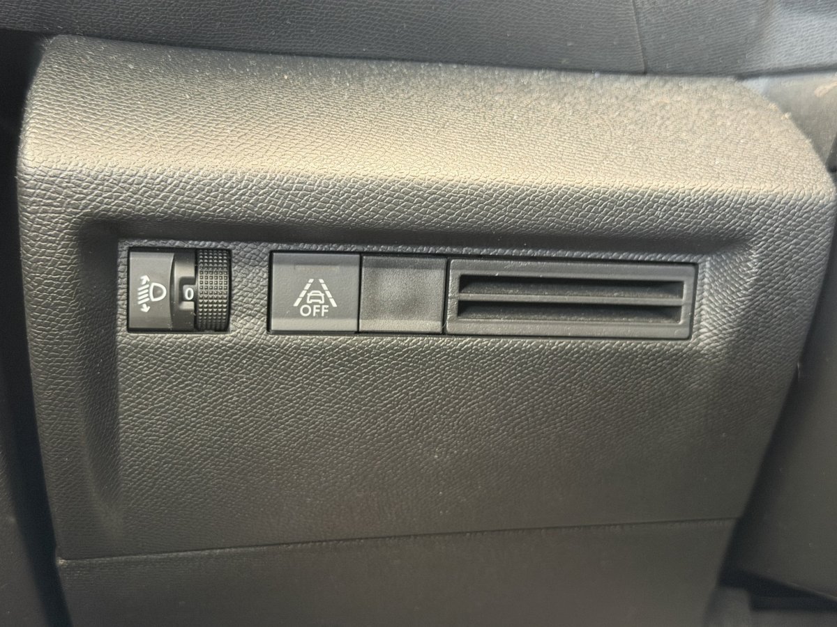 Citroën C4 (3)