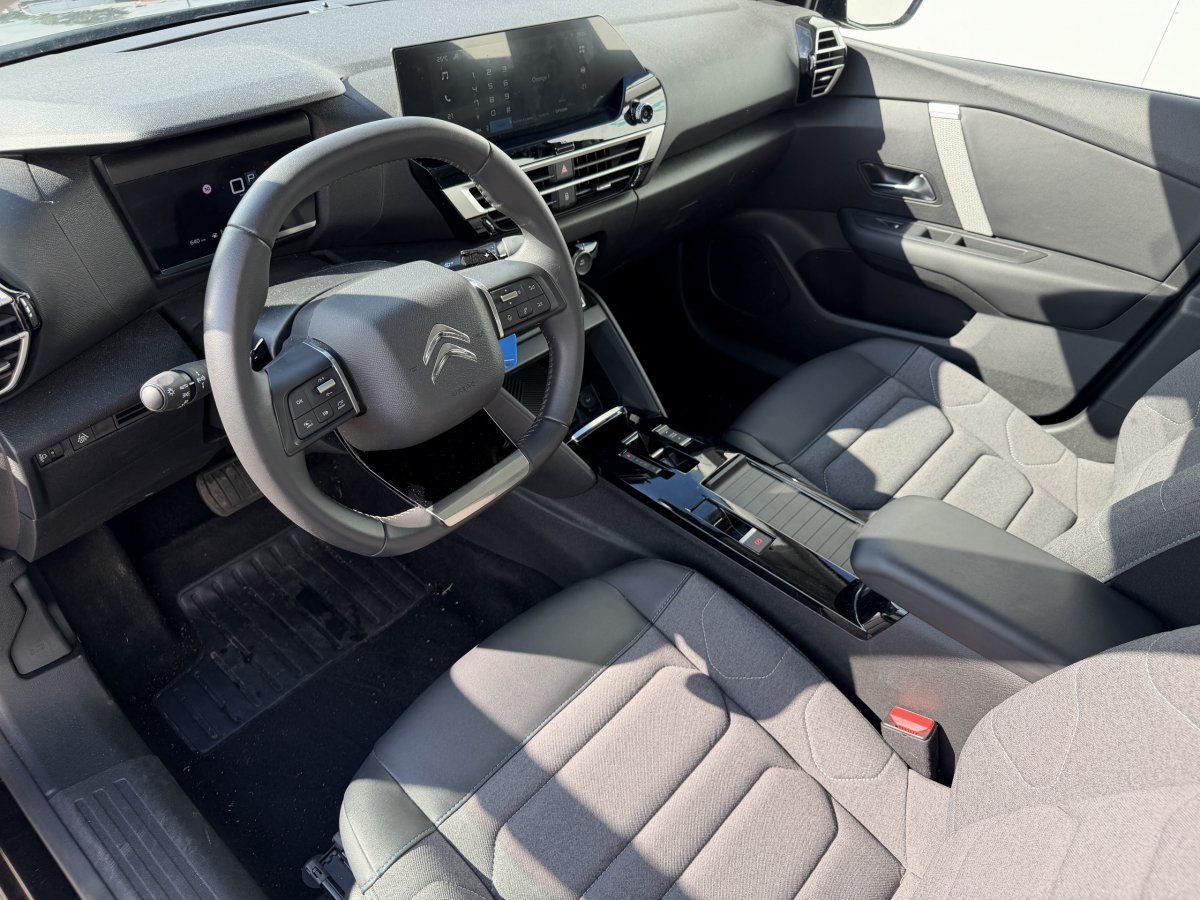 Citroën C4 (3)