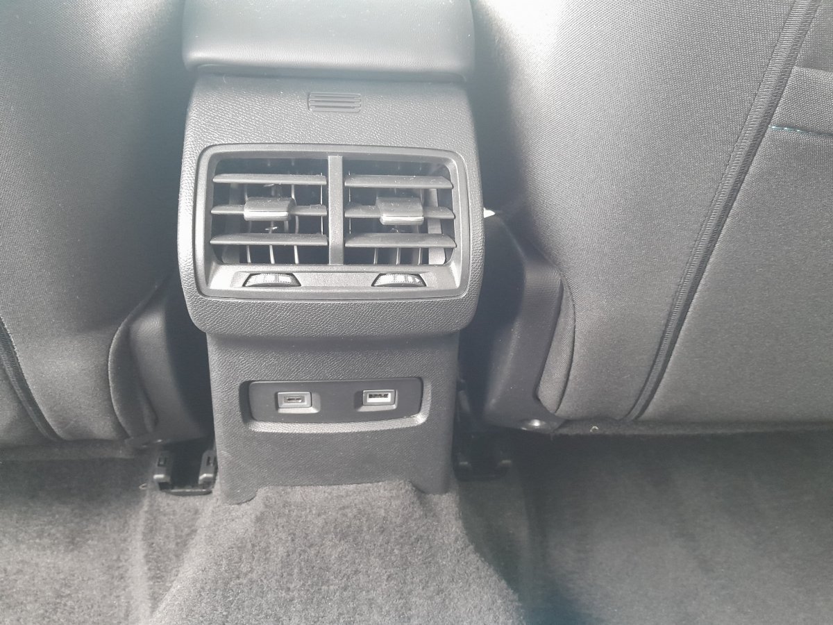 Citroën Ë-C4 (3)