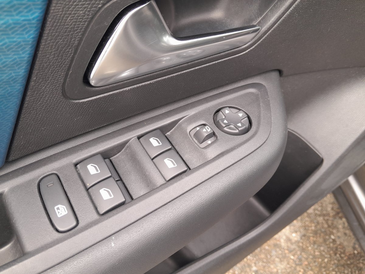 Citroën Ë-C4 (3)