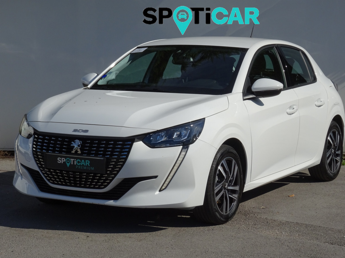 Peugeot 208 (2)