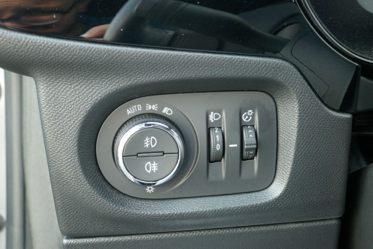 Opel Corsa (6)