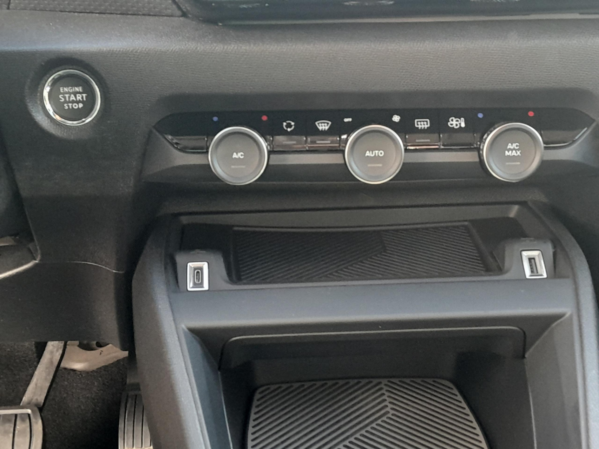 Citroën C4 (3)