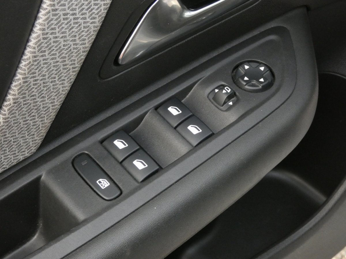 Citroën C4 (3)