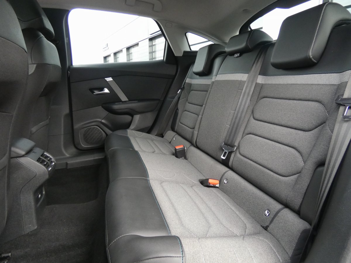 Citroën C4 (3)