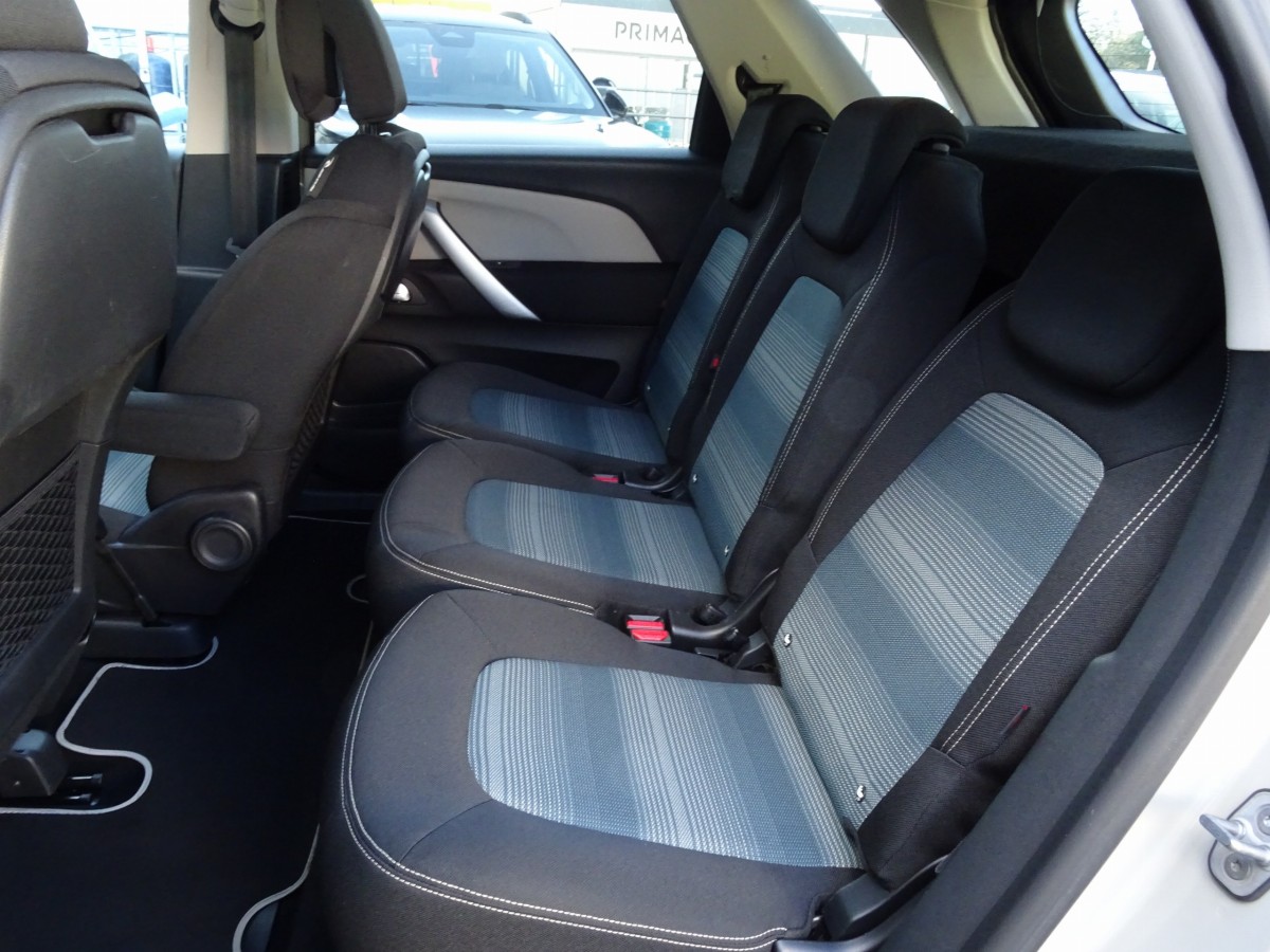 Citroën C4 Picasso (2)