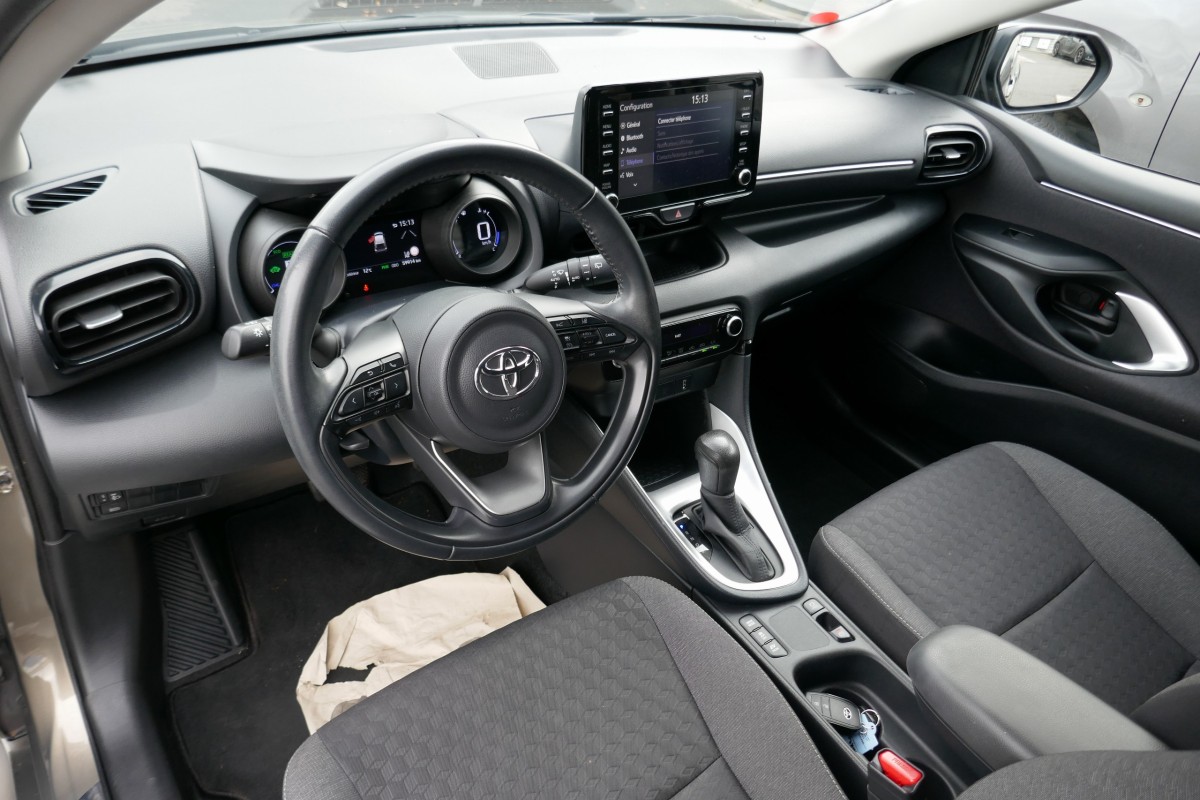 Toyota Yaris Hybride (4)