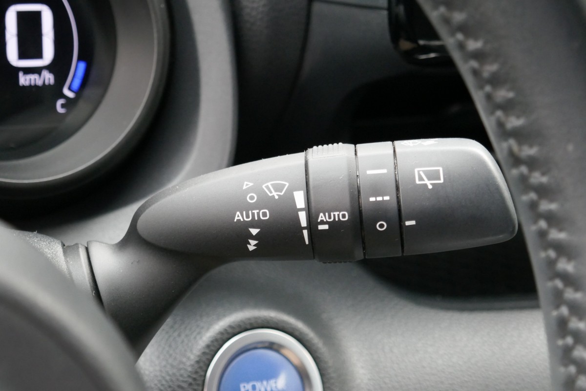 Toyota Yaris Hybride (4)