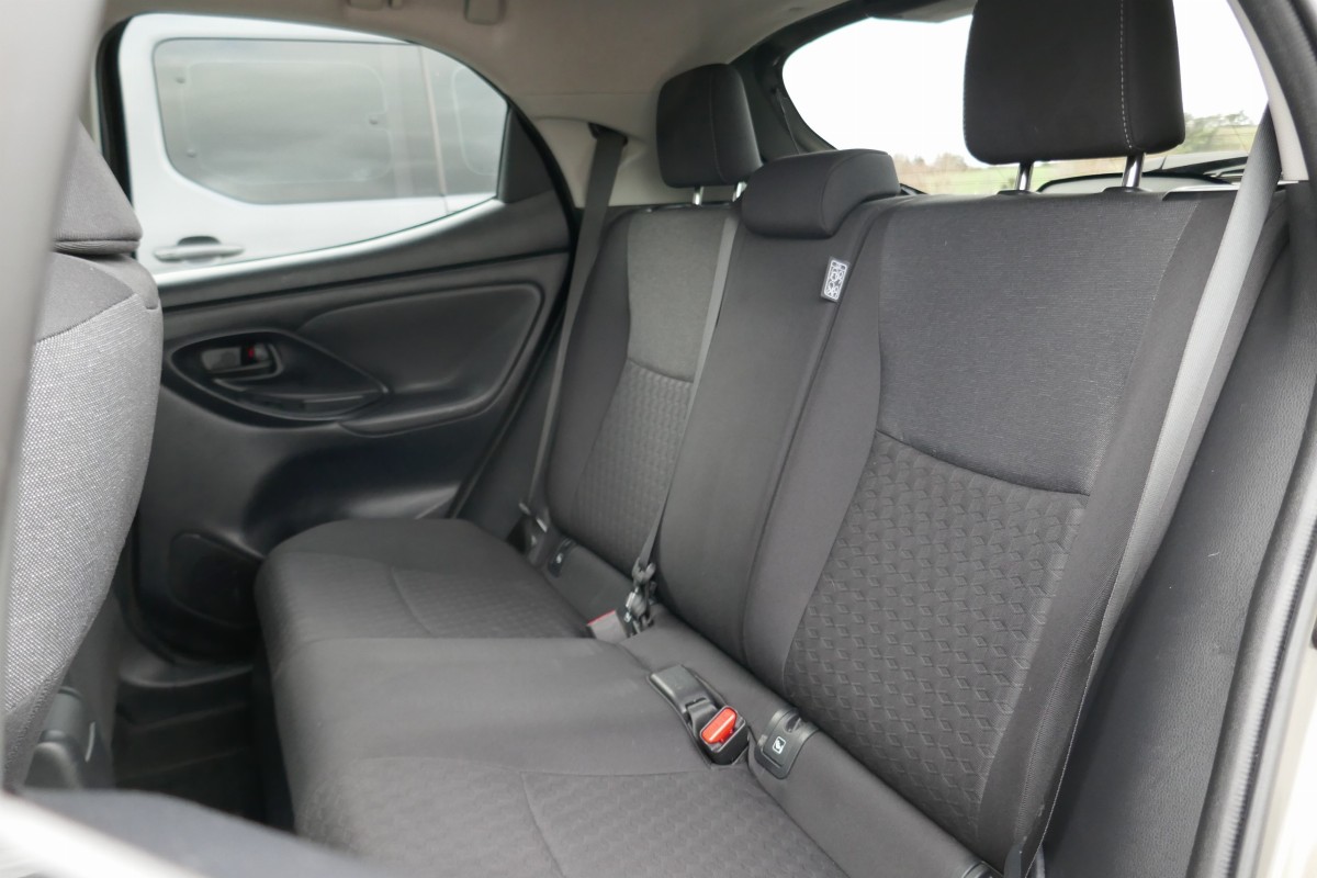 Toyota Yaris Hybride (4)