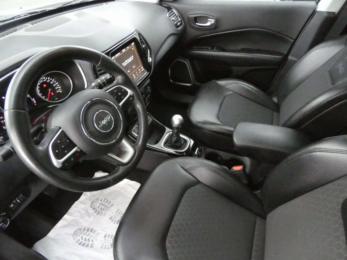 Jeep Compass (2)