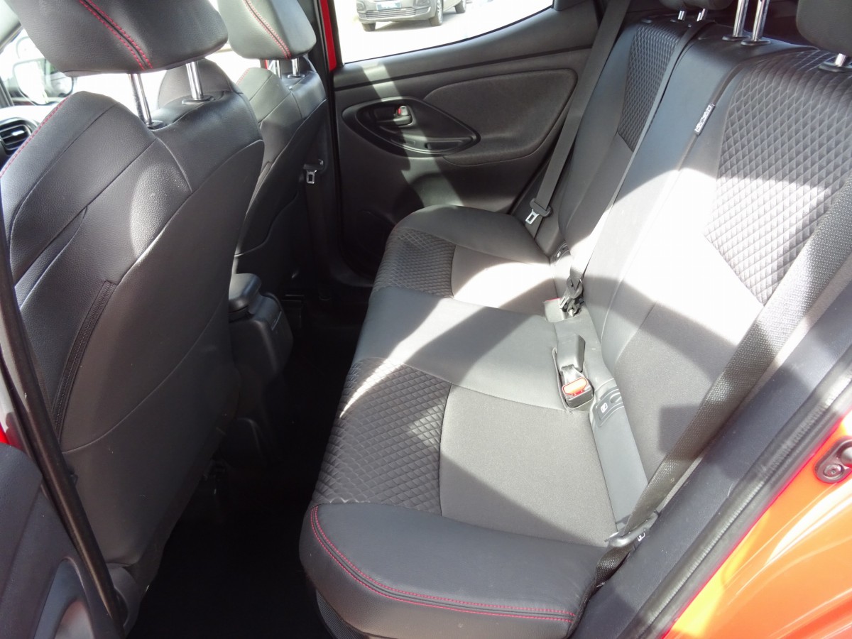 Toyota Yaris Hybride (4)