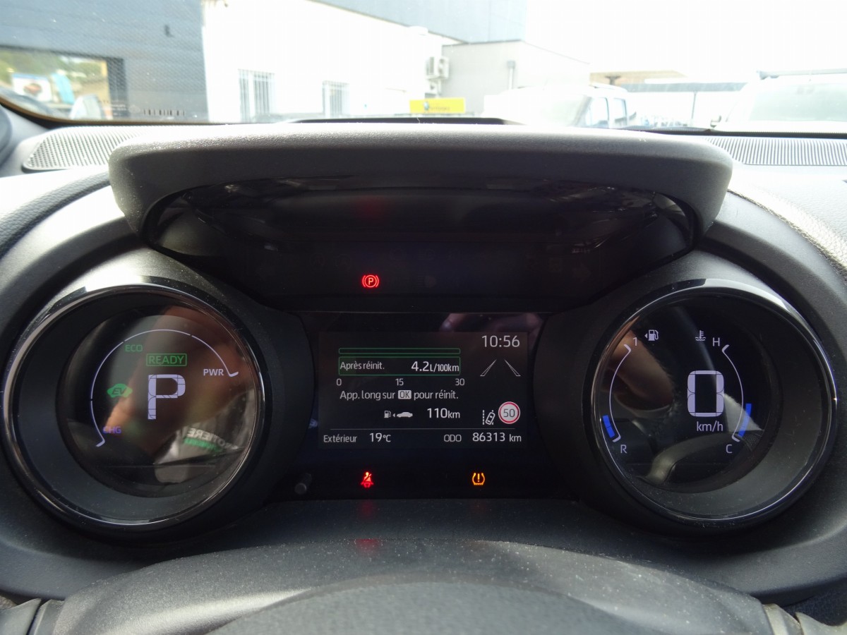 Toyota Yaris Hybride (4)