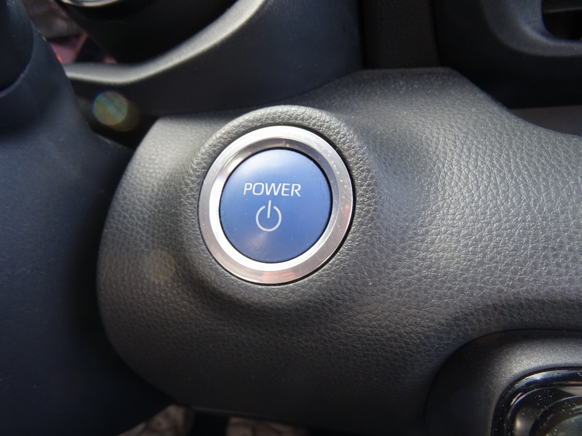 Toyota Yaris Hybride (4)