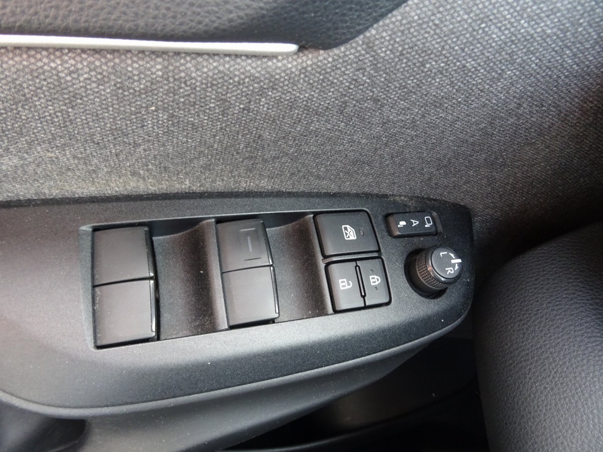 Toyota Yaris Hybride (4)