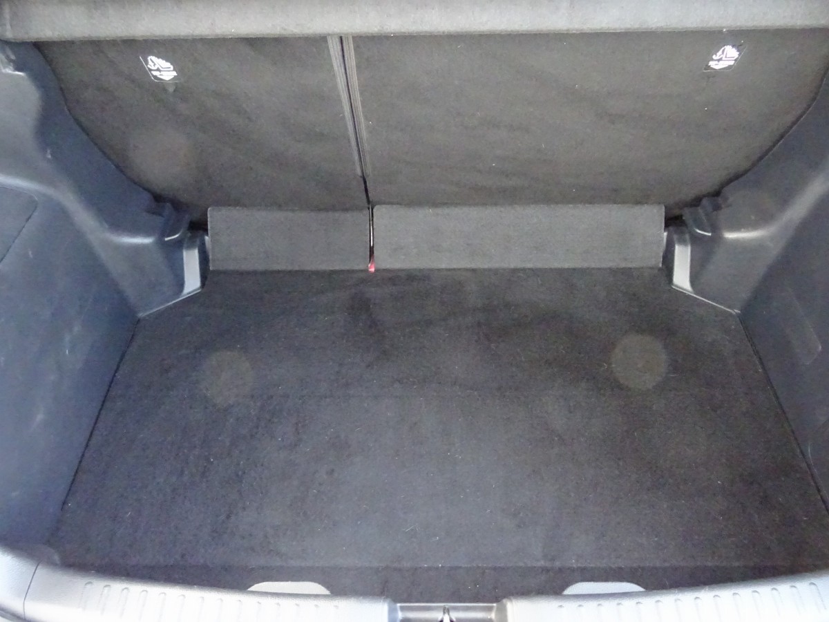 Toyota Yaris Hybride (4)