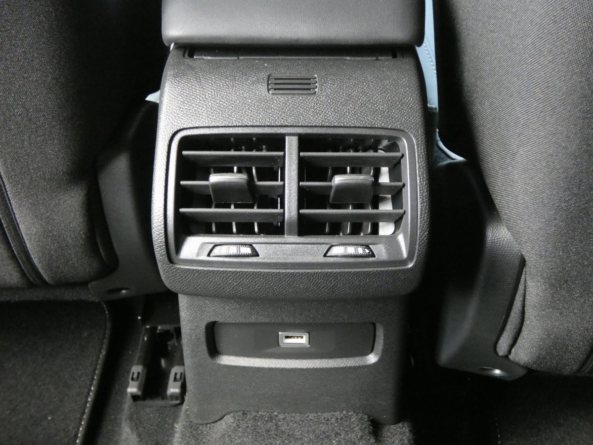 Citroën C4 (3)