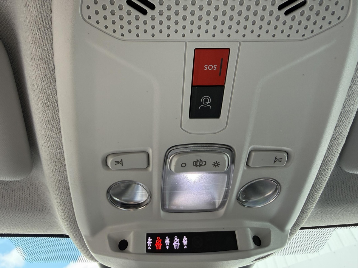 Citroën C4 (3)