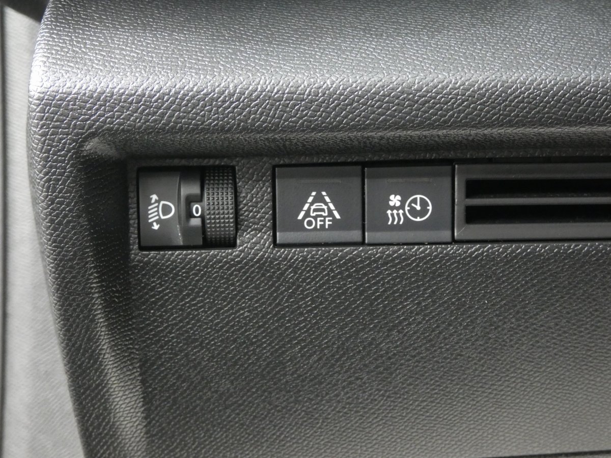 Citroën Ë-C4 (3)