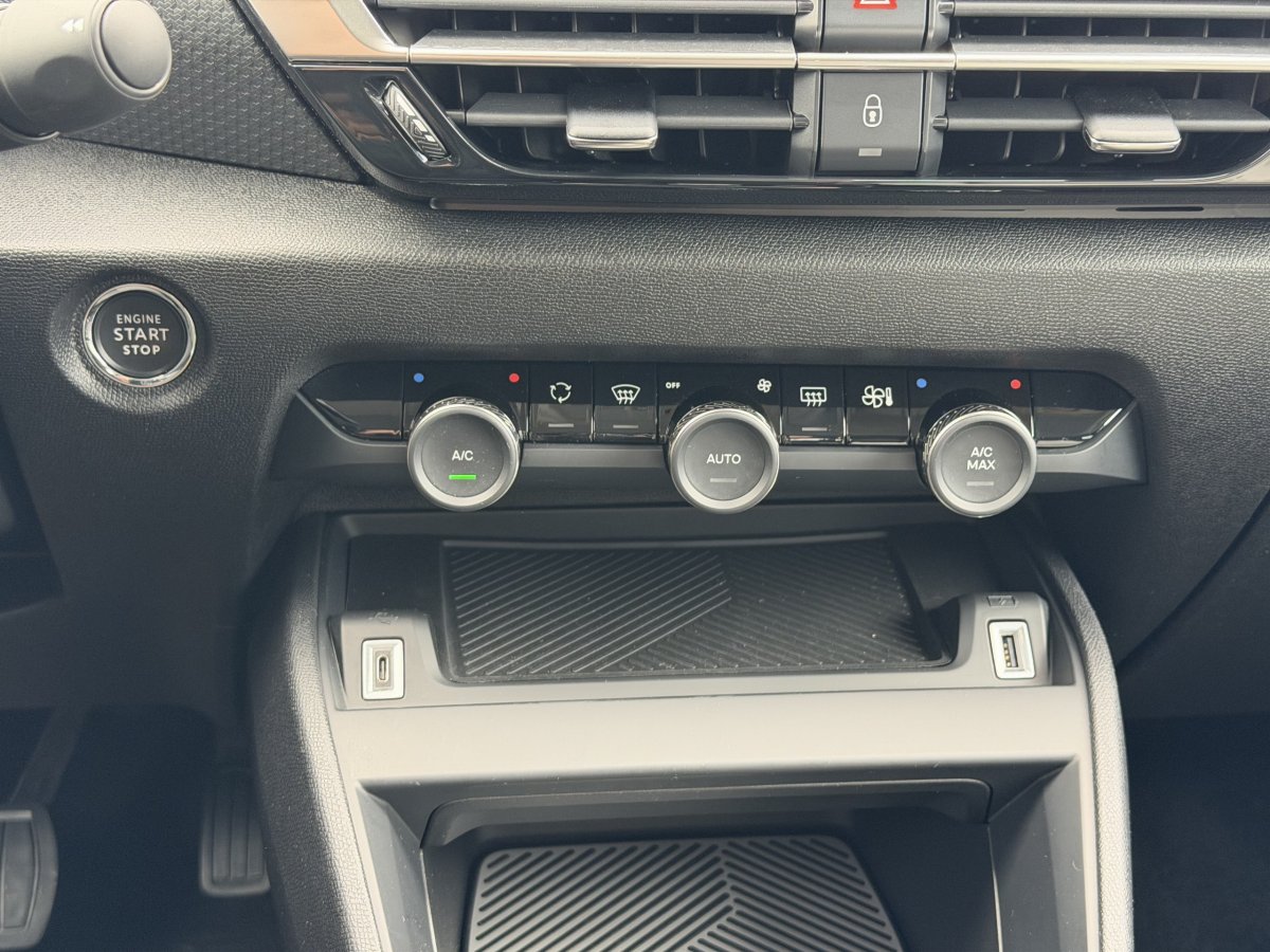 Citroën C4 (3)