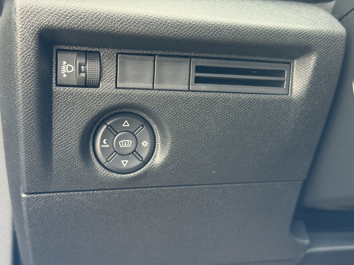 Citroën C4 (3)