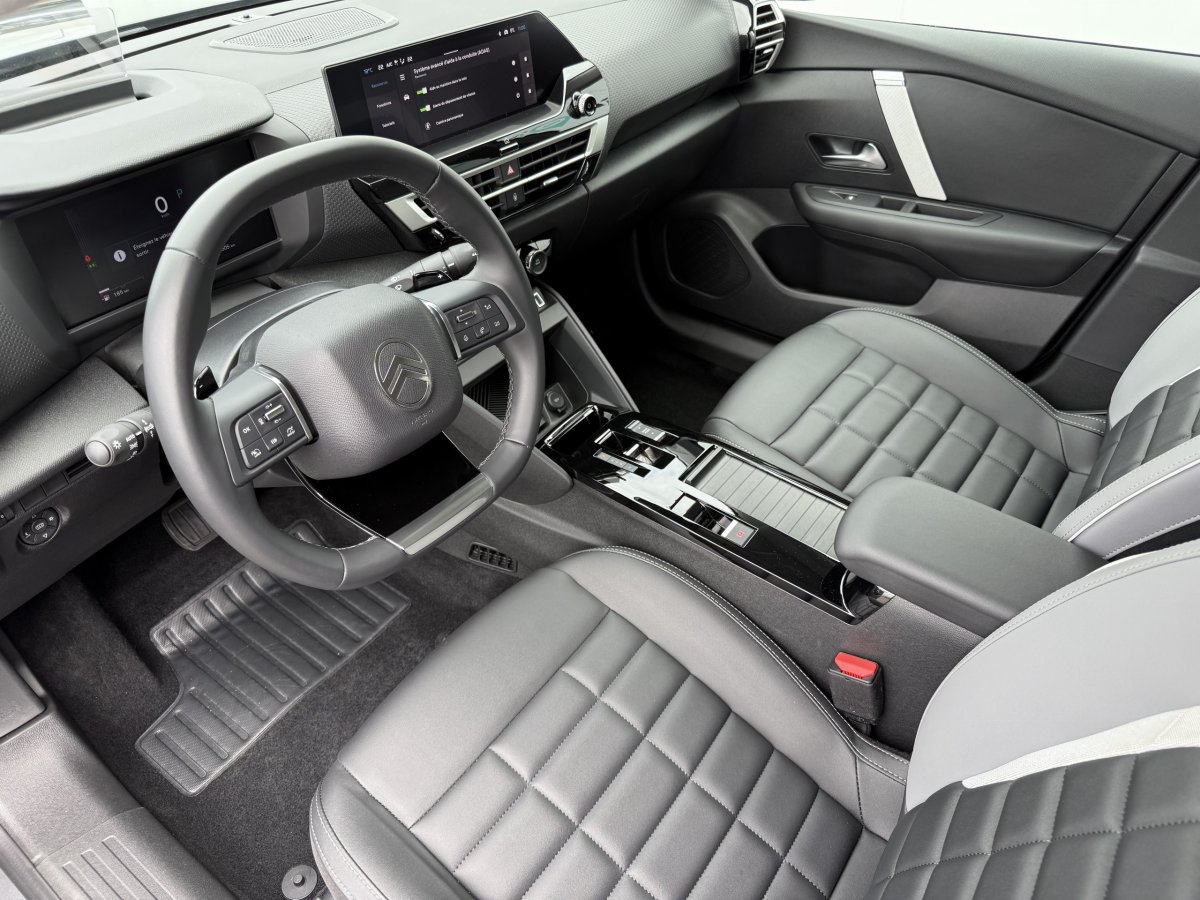 Citroën C4 (3)