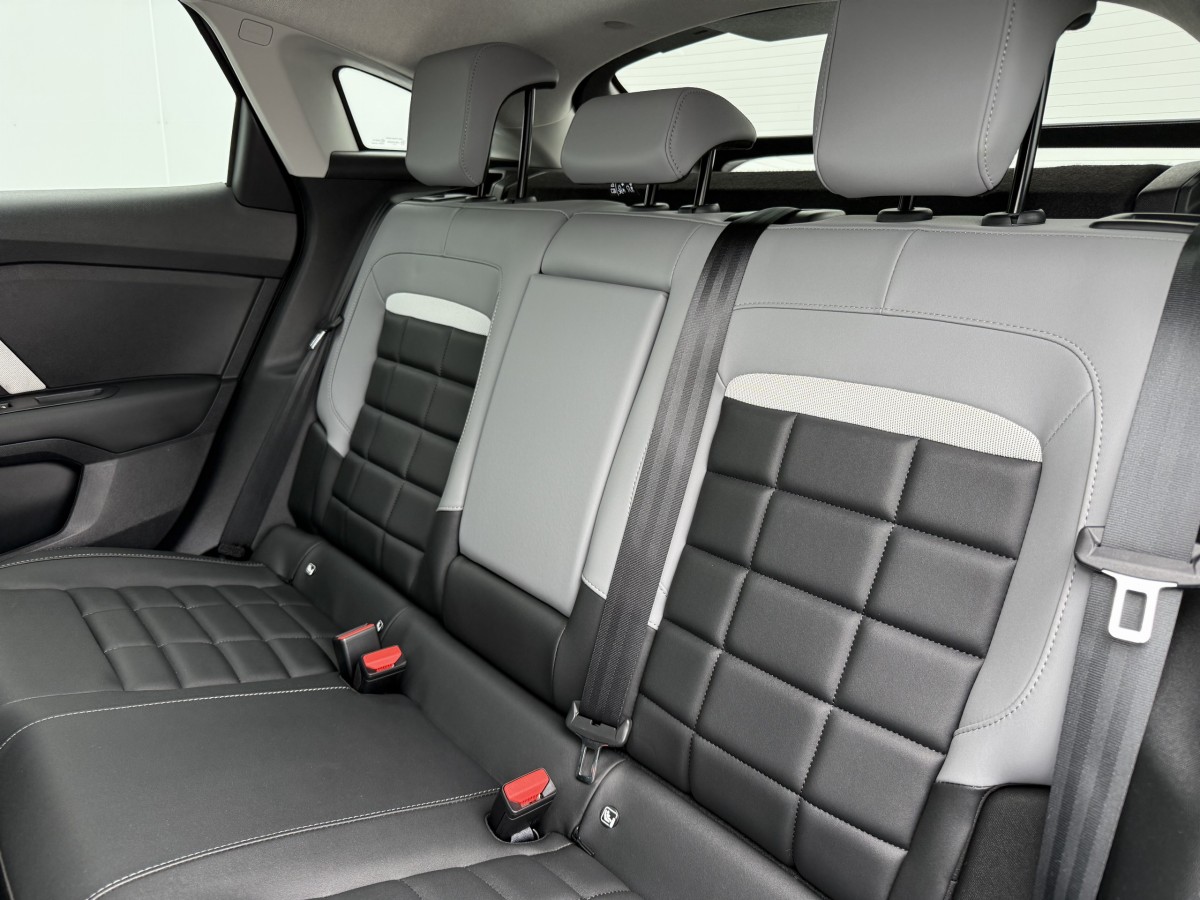 Citroën C4 (3)