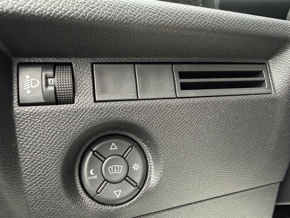 Citroën C4 (3)