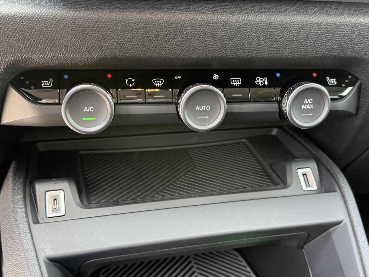 Citroën C4 (3)