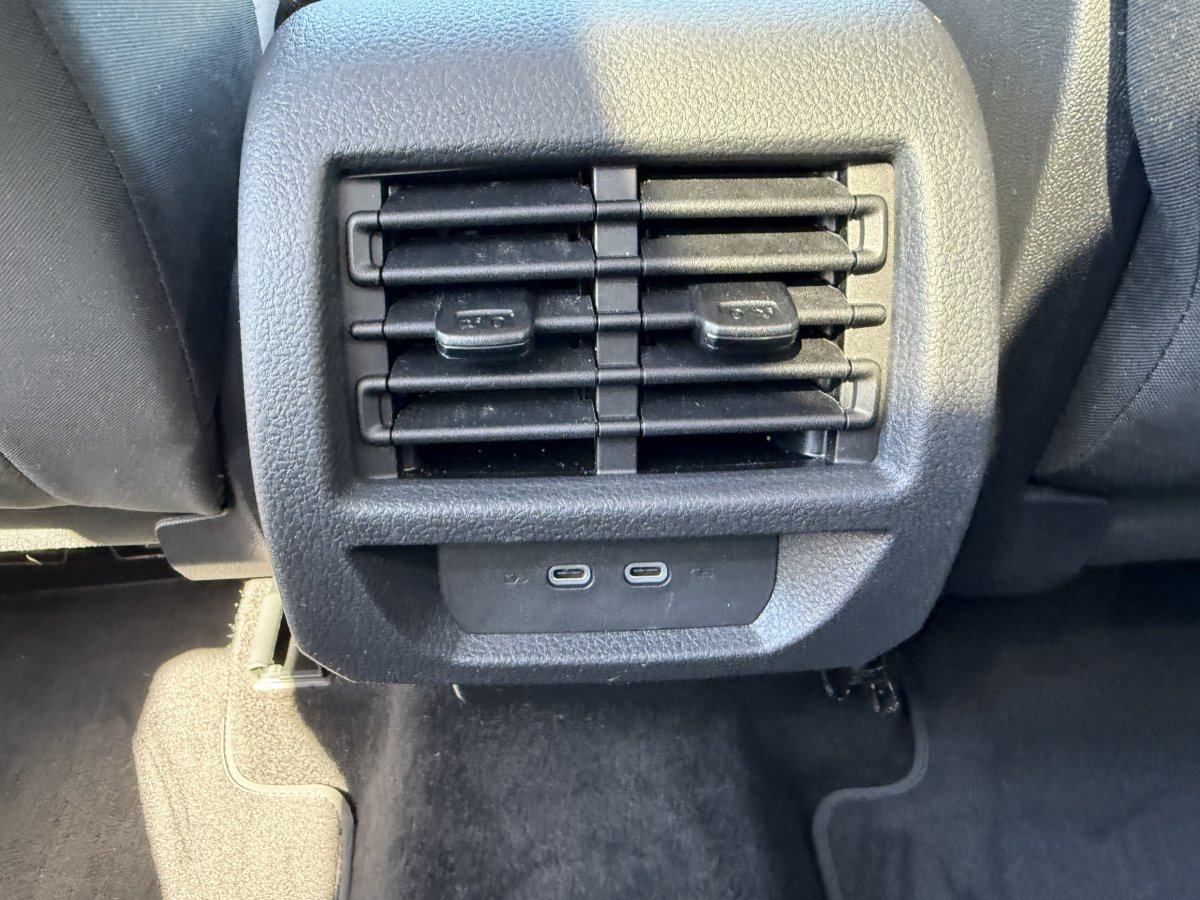 Ford Grand Tourneo Connect (3)