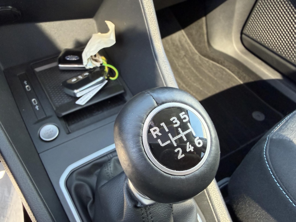 Ford Grand Tourneo Connect (3)