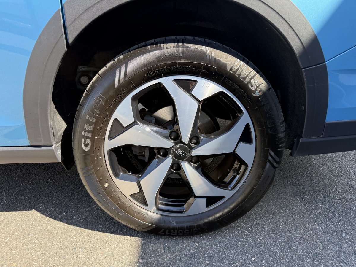 Ford Grand Tourneo Connect (3)