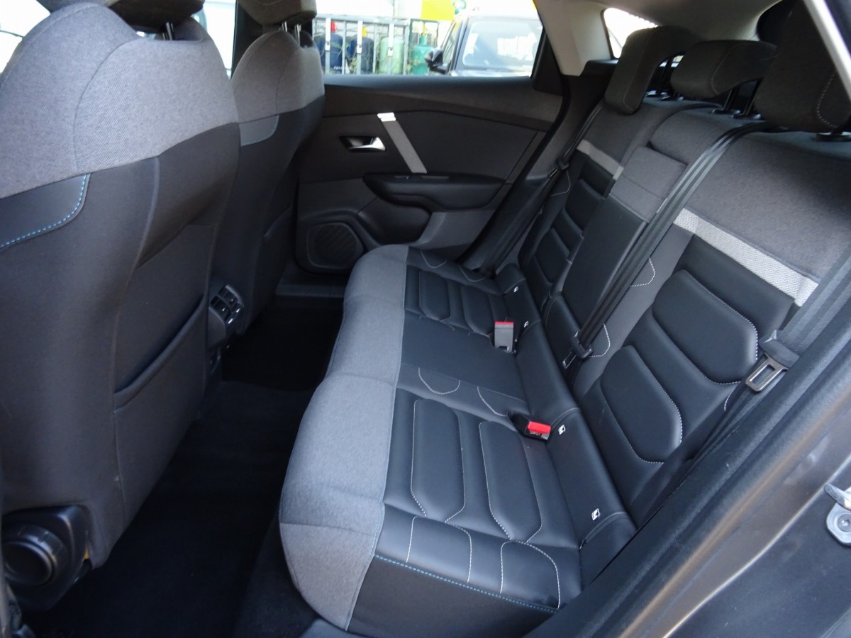 Citroën C4 (3)