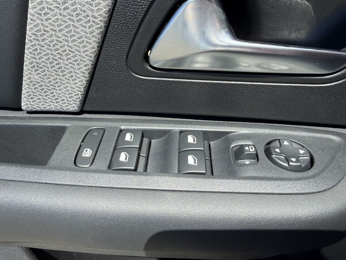 Citroën C4 (3)
