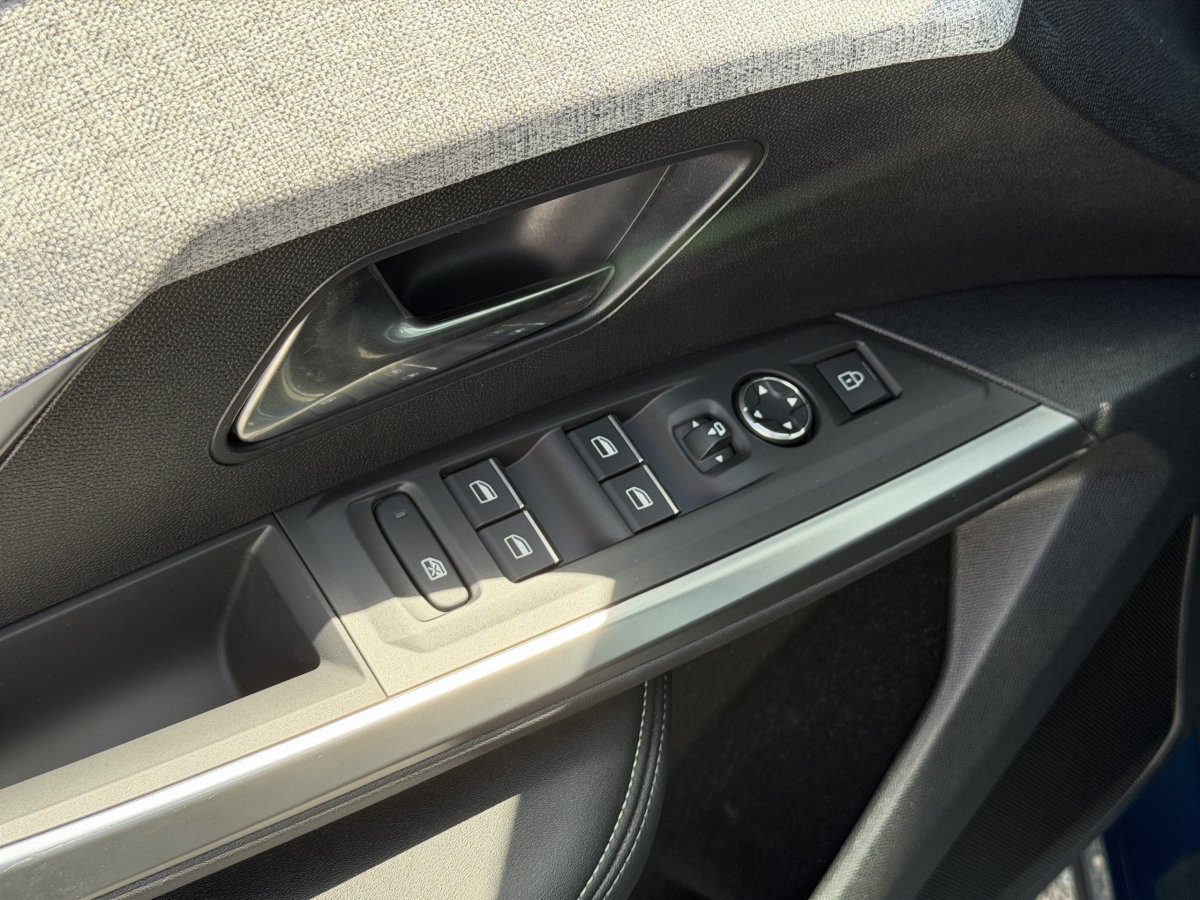 Peugeot 3008 (3)