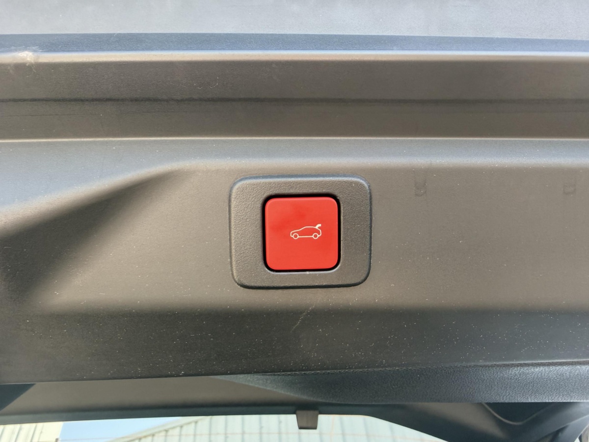 Peugeot 3008 (3)