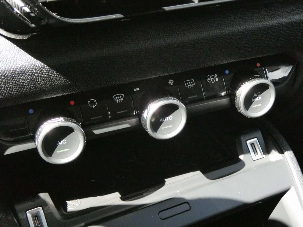 Citroën C4 (3)