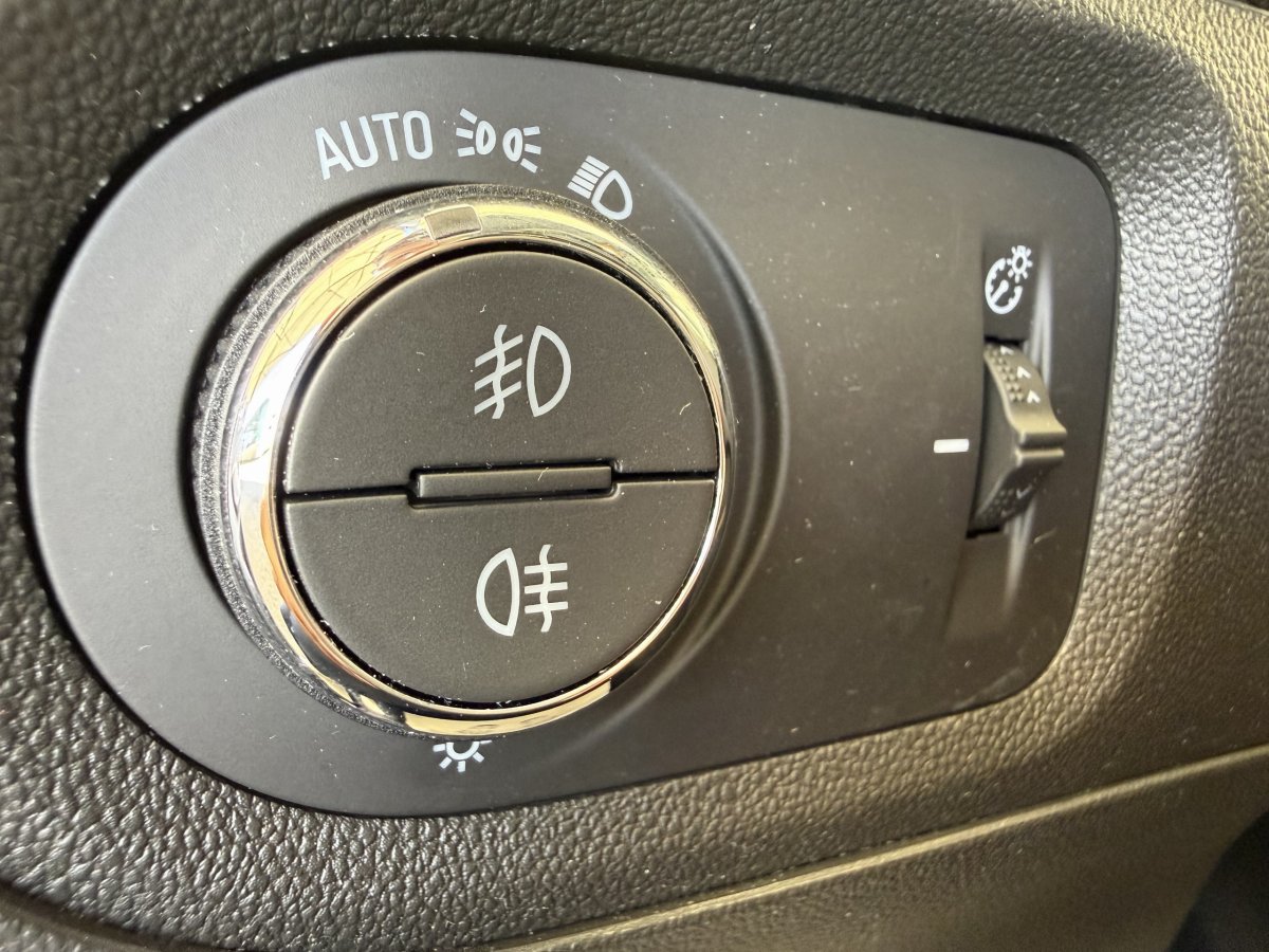 Opel Grandland (2)