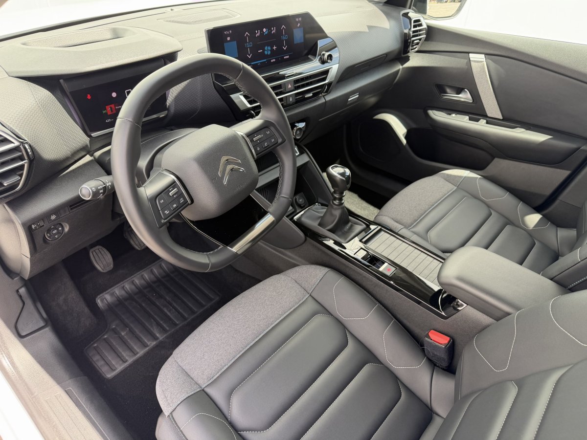Citroën C4 (3)