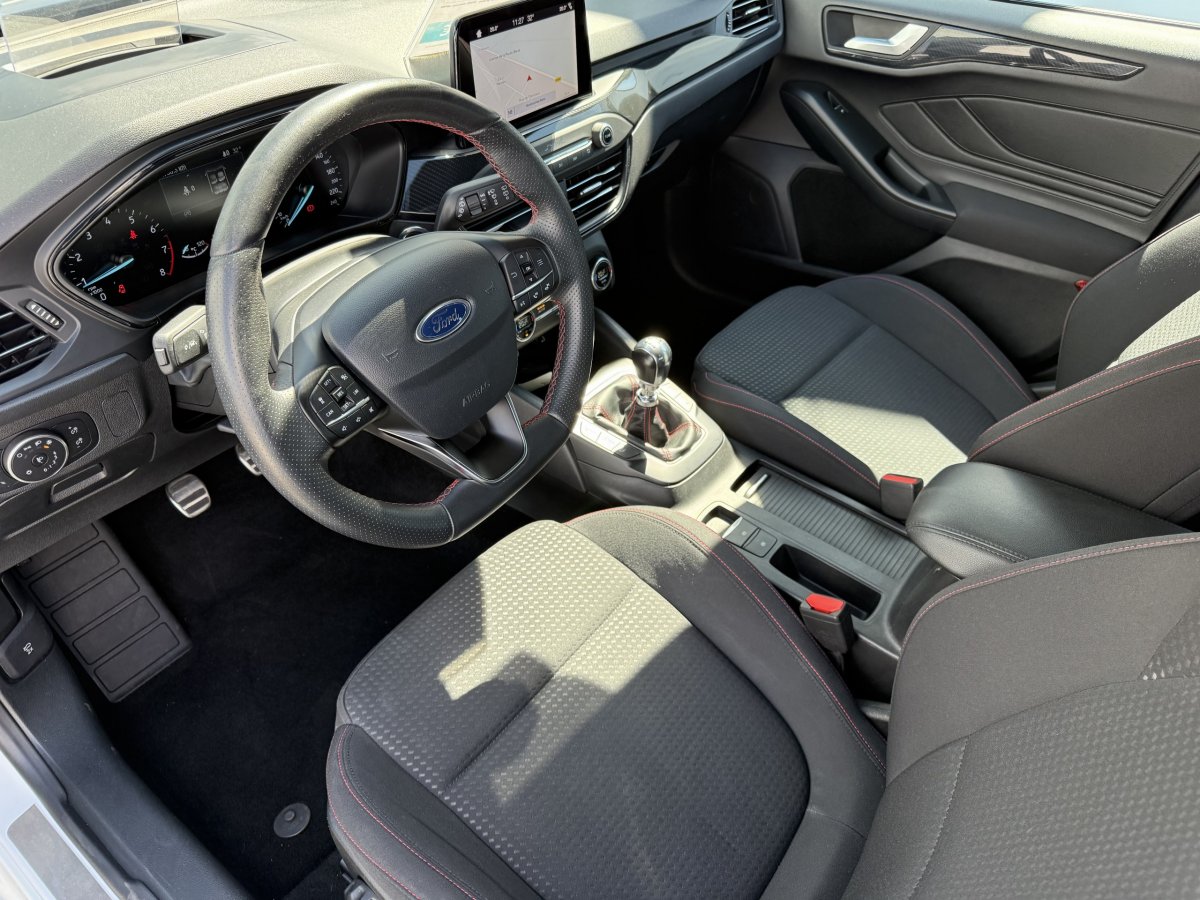 Ford Focus (4)