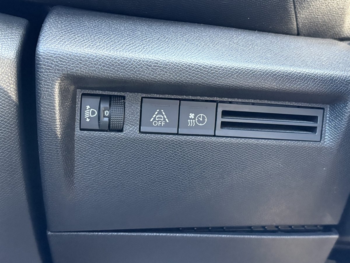 Citroën Ë-C4 (3)