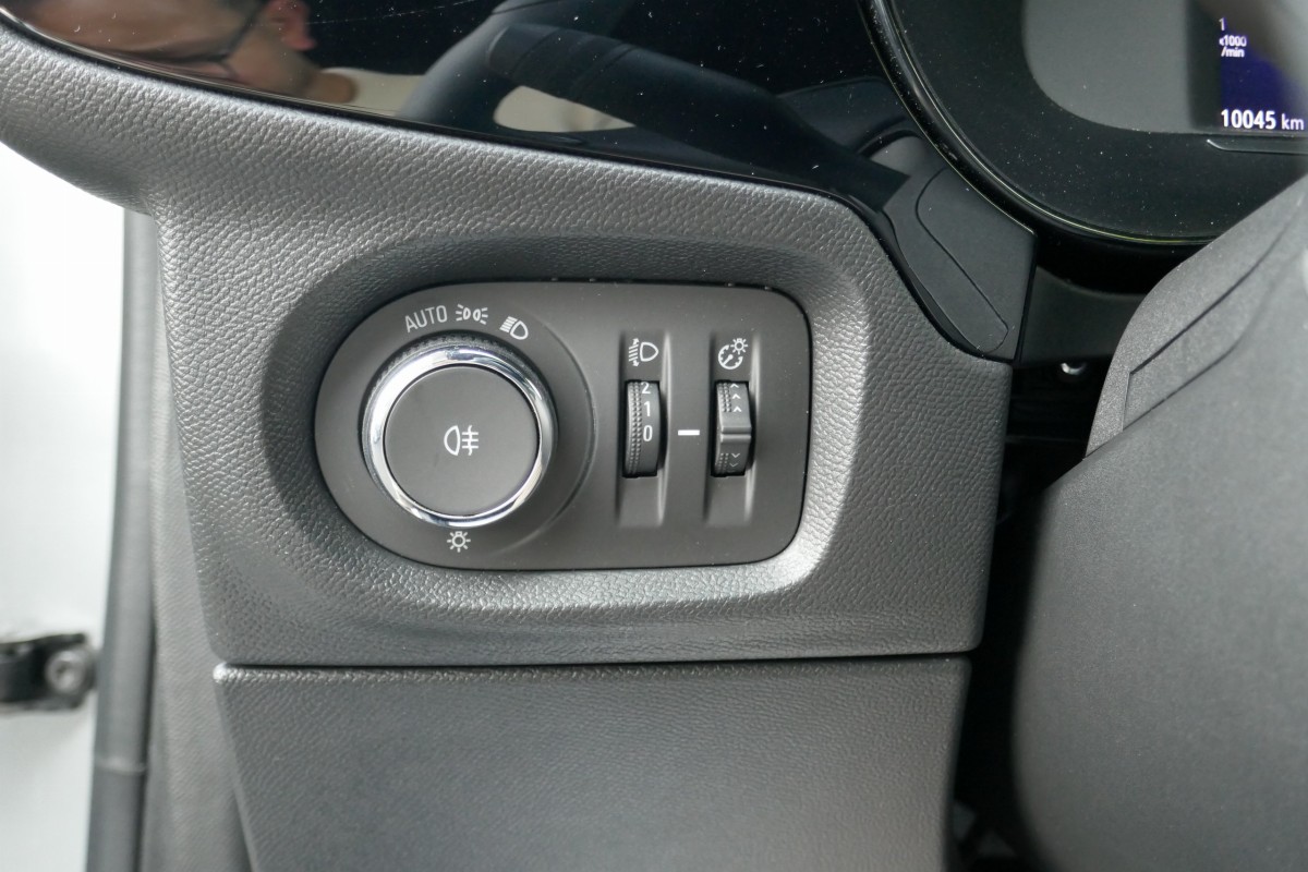 Opel Corsa (6)