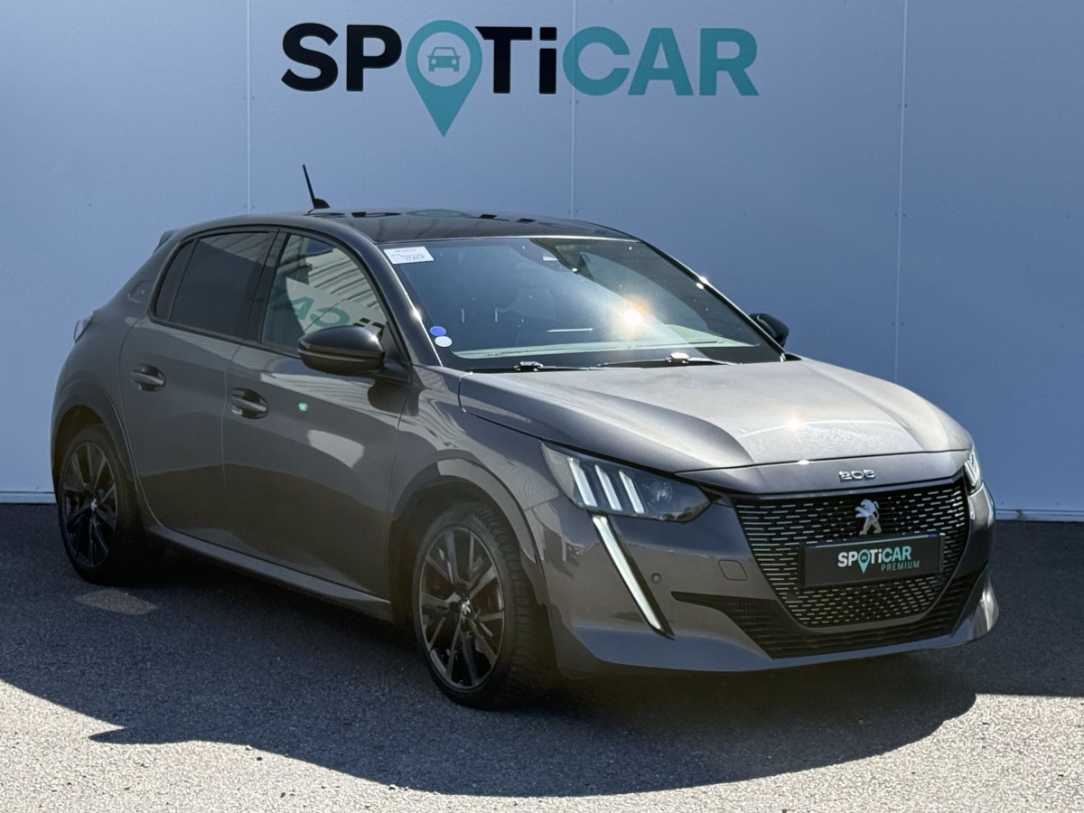 Peugeot 208 (2)