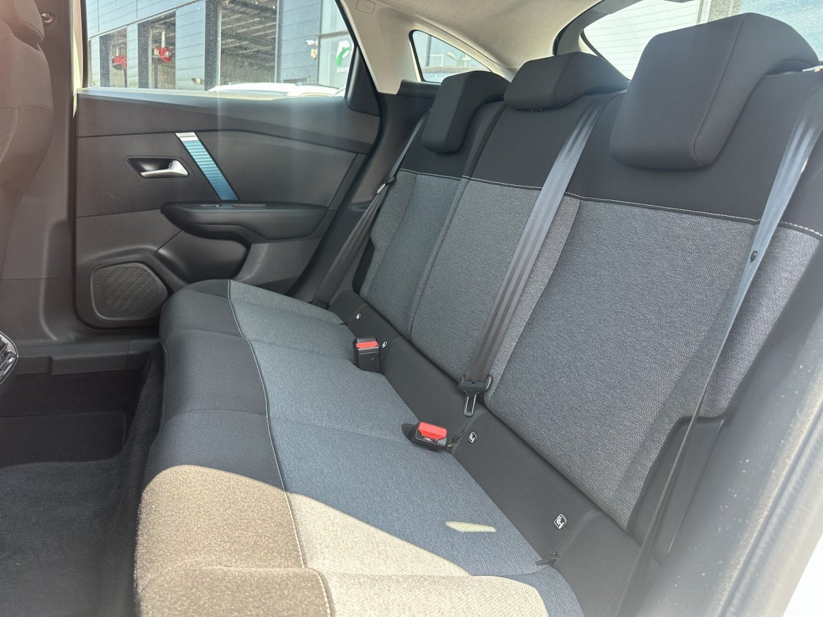 Citroën Ë-C4 (3)