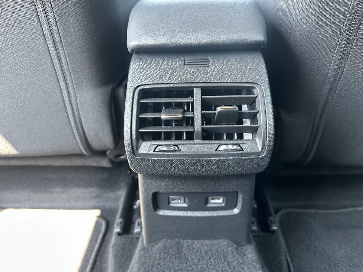 Citroën Ë-C4 (3)