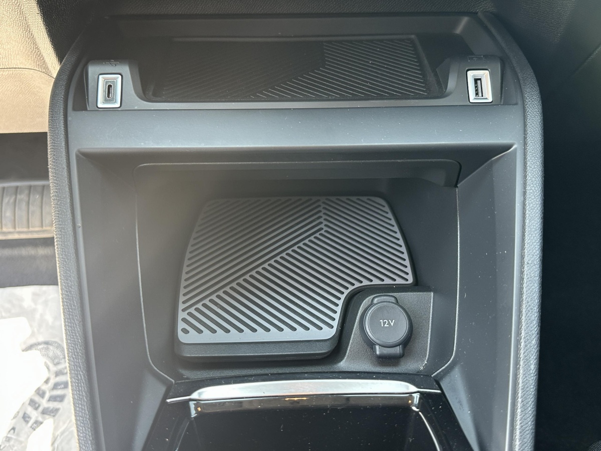 Citroën Ë-C4 (3)